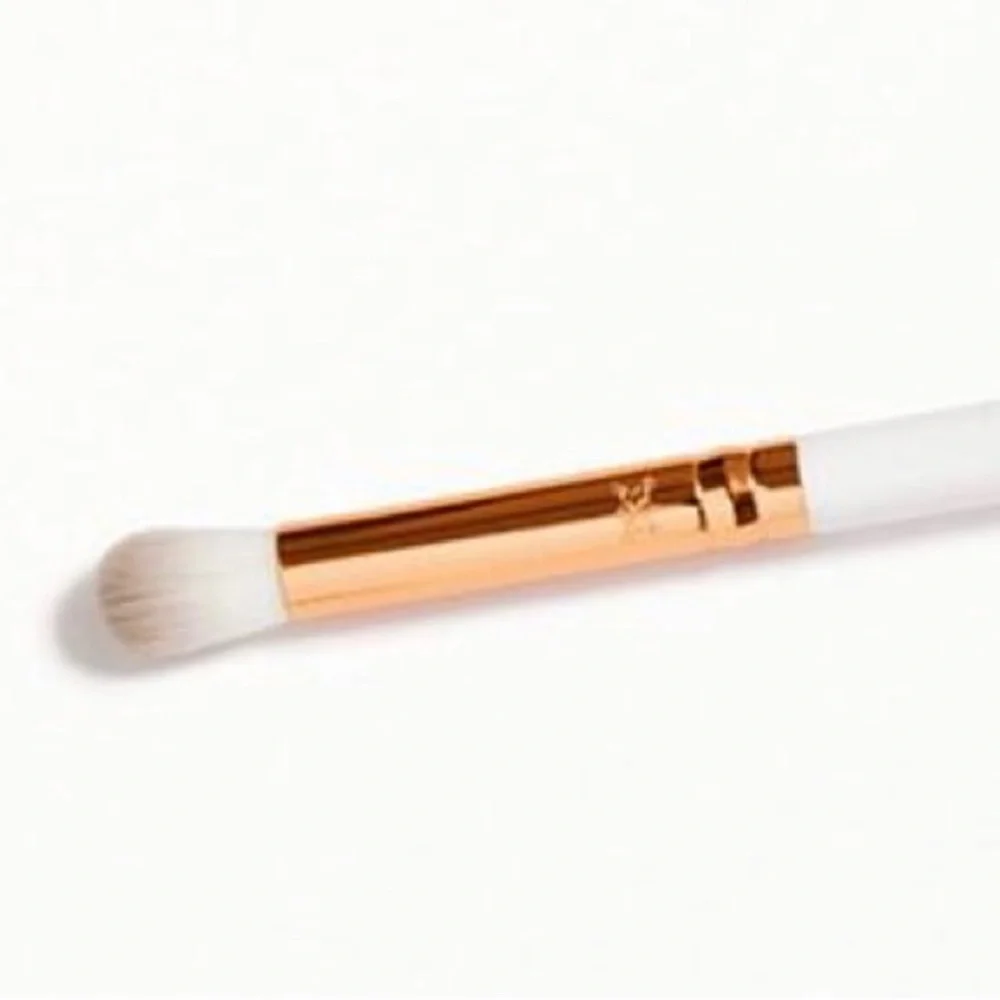 F.A.R.A.H Rose Gold Blender Brush